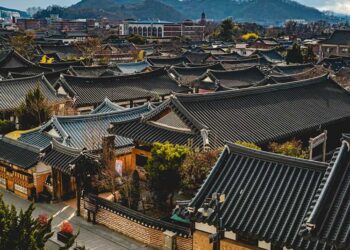 The Truth Behind Hanok Stay Program: Between Criticism and Preservation