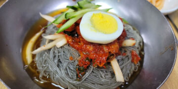 Where to Eat Naengmyeon in Korea Like a Local: No Tourist Traps, Just Real Flavor and Story